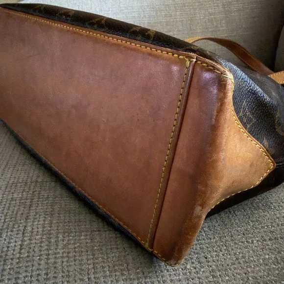 Louis Vuitton Monogram Tote - Picture 10 of 12